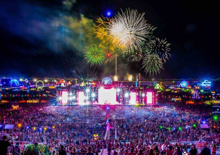 Neon Marquee SkyDeck